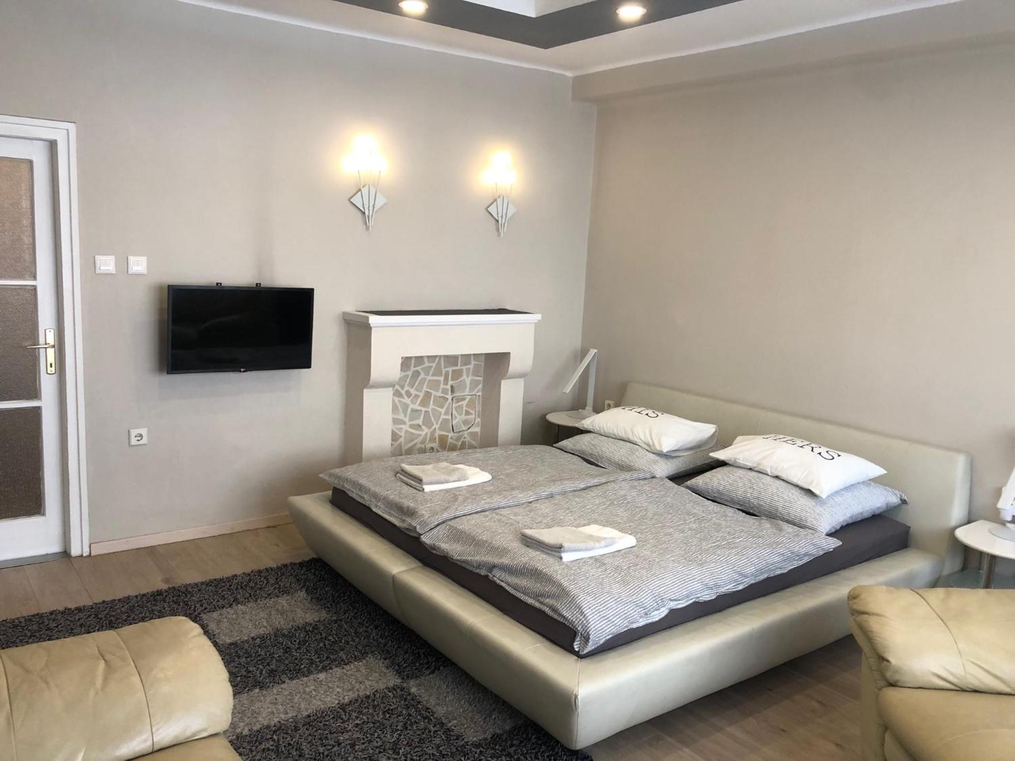 Apartment Central *